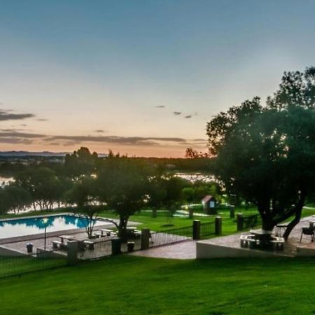 Harties View Guest House Hartbeespoort Bagian luar foto