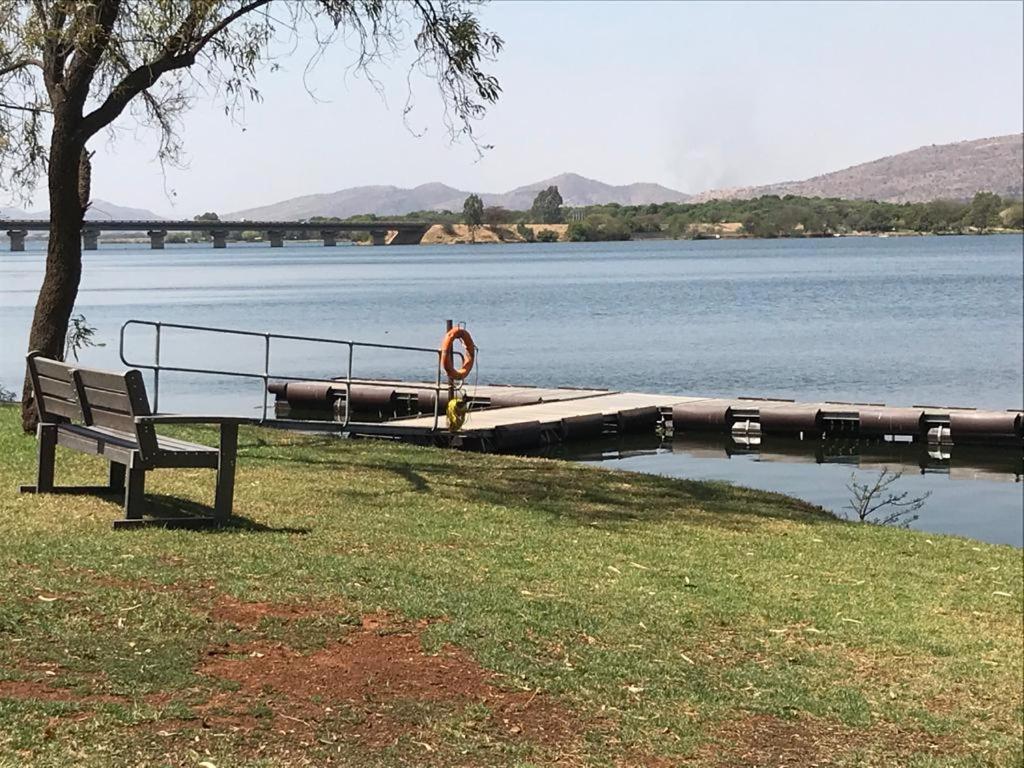 Harties View Guest House Hartbeespoort Bagian luar foto